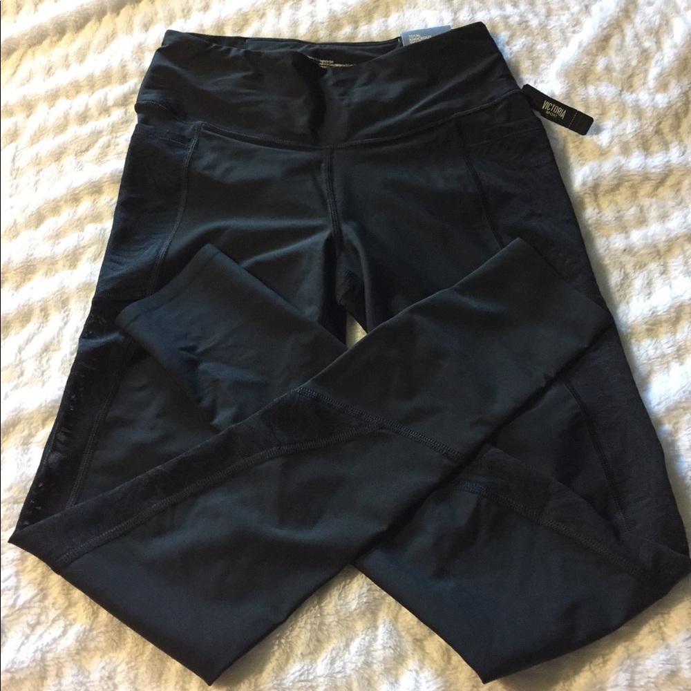 Victoria’s Secret total knockout legging - Picture 2 of 5